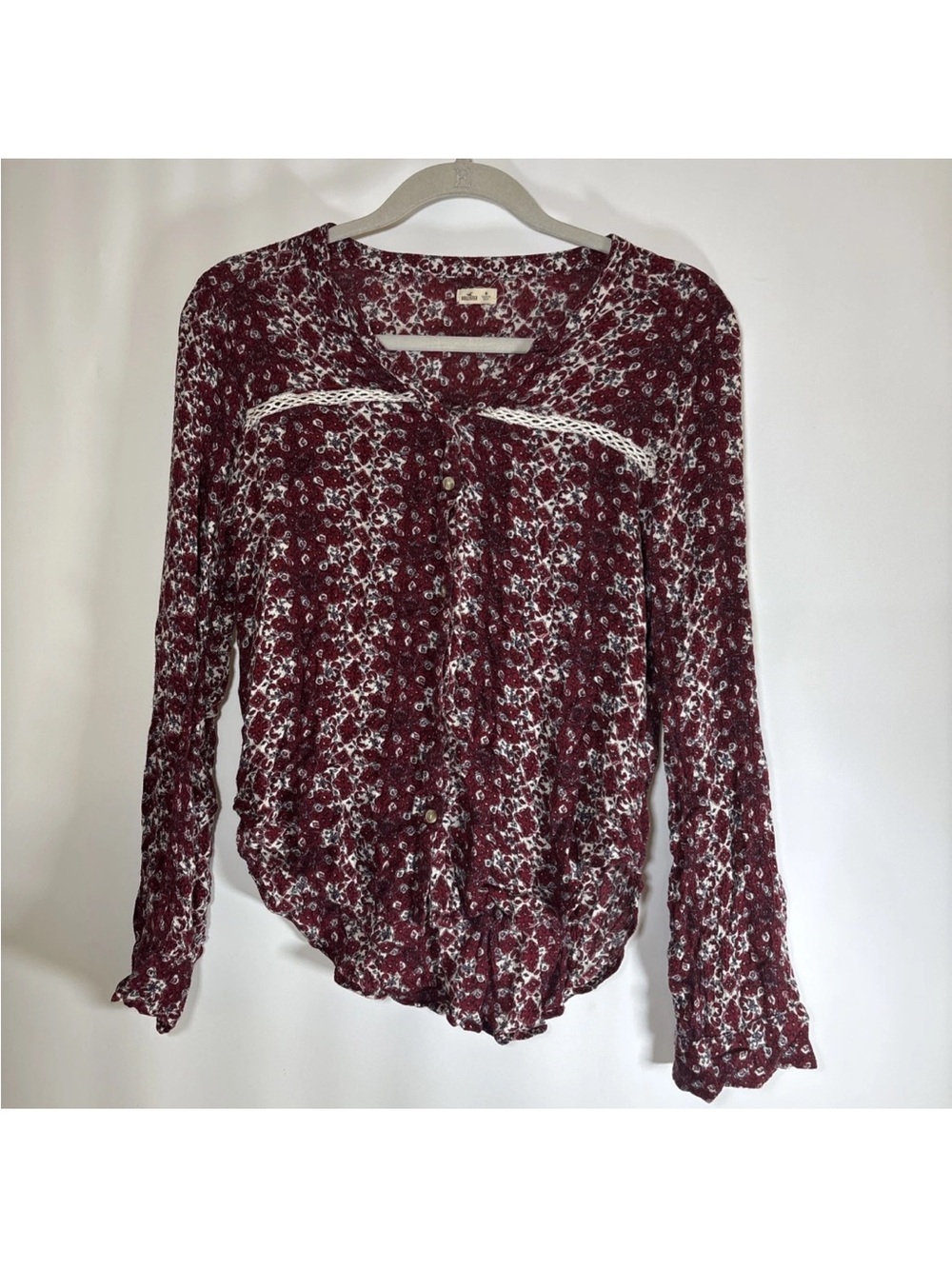 Women’s Hollister Floral Lace-Trim Burgundy Long-Sleeve Button-Up Blouse